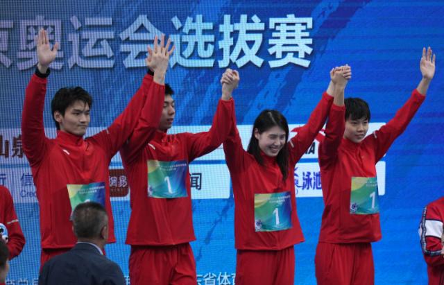 王简嘉禾问鼎800自冠军 飞鱼大战张雨霏再赢刘湘